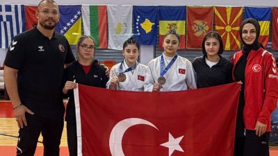 Yunanistan’da düzenlenen Yıldızlar Balkan Judo Şampiyonası’nda mücadele eden Rize Gençlik