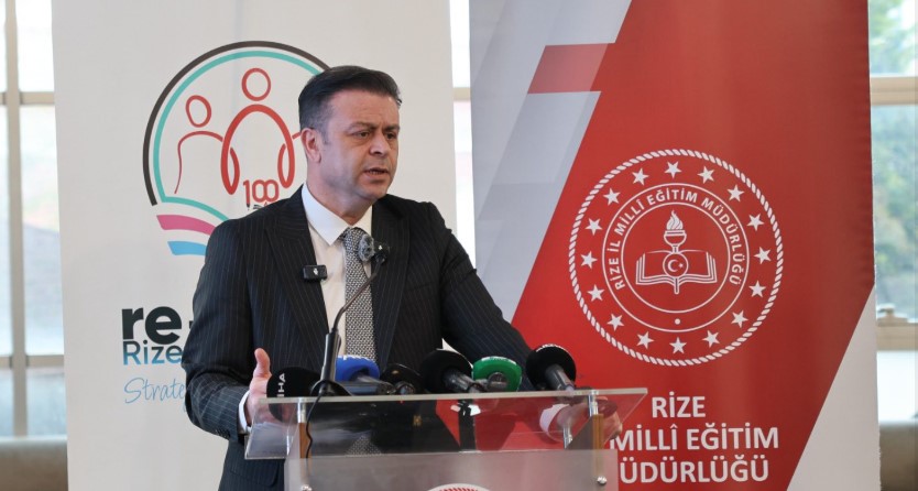 Rize İl Milli Eğitim Müdürü Halil İbrahim Akmeşe, Rize’nin coğrafi