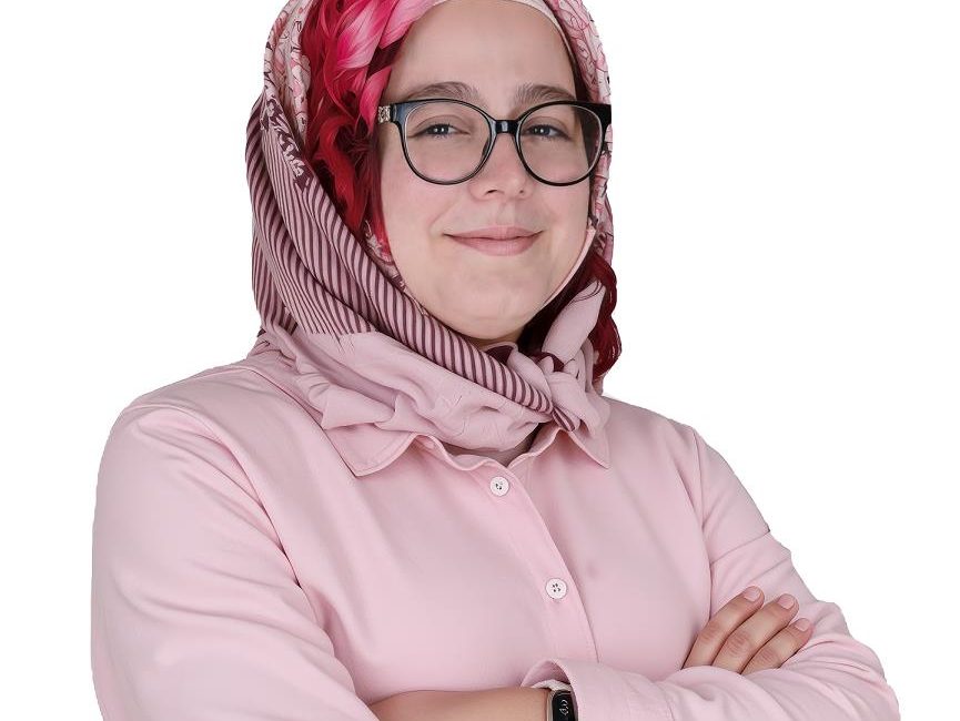 ÇOCUKLARI DİJİTAL DÜNYANIN RİSKLERİNDEN KORUMAK İÇİN YAŞ SINIRI YETERLİ Mİ?