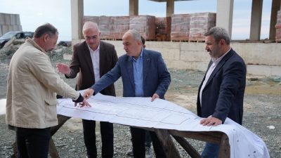 Bozkale Mahallesi sahil dolgu alanında yapımı sürdürülen Su Ürünleri Toptan