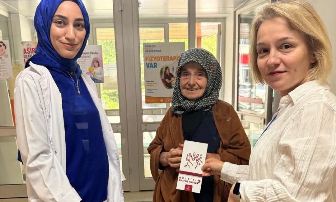 Bu yılın “Hareketli Yaşam, Sağlıklı Gelecek” temasıyla, özellikle Ankilozan Spondilit