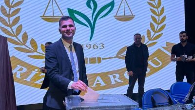 Rize Barosu'nda başkanlık yarışını 165 oyla Mehmet Can Tüfekçi kazandı.