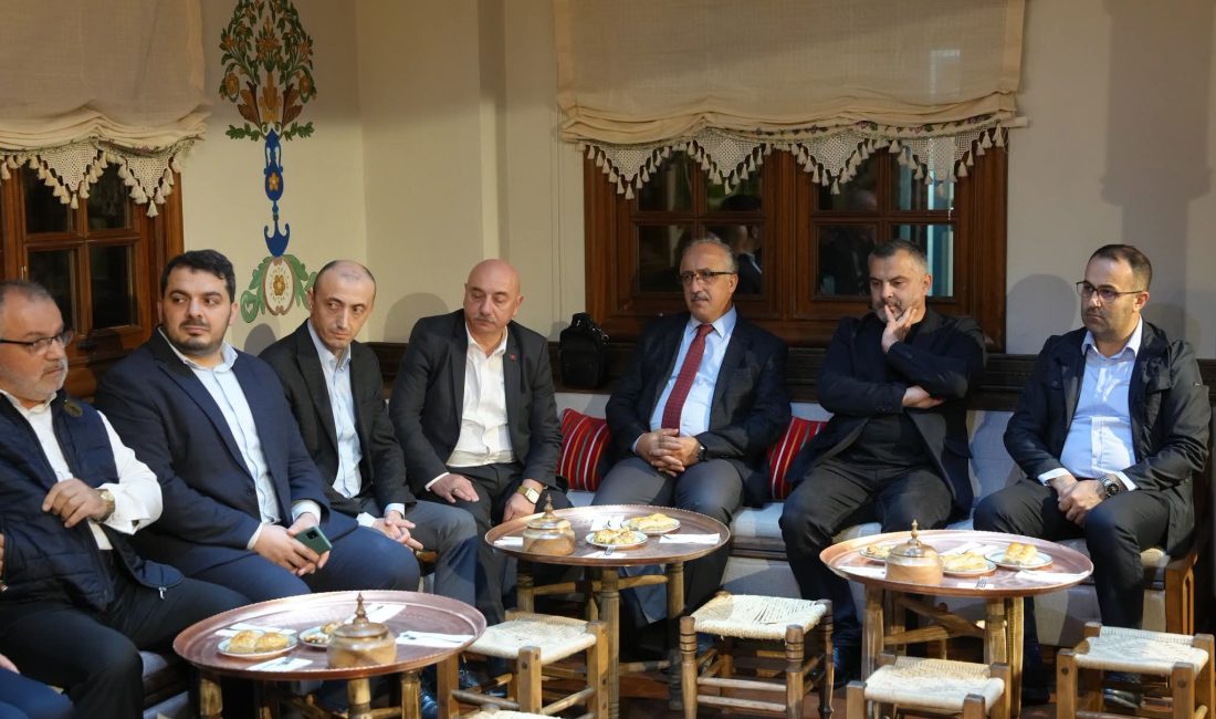 Başkan Rahmi Metin, Cihannüma Rize Şubesi'nin Akademisyen, İdareci ve İş