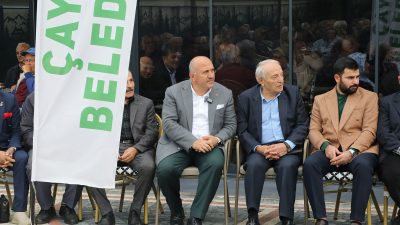 Fethi KARADENİZ &nbsp; Çayeli Belediyesi tarafından, Rize’nin yetiştirdiği önemli devlet