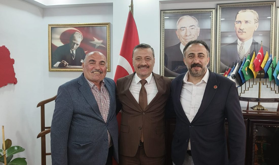MHP Trabzon İl Başkanı Alper Hacısalihoğlu'na hayırlı olsun ziyaretleri devam