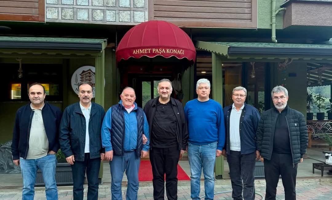 Fethi KARADENİZ Türkiye Gezginler Derneği Bursa il temsilcisi &nbsp; Siyaset