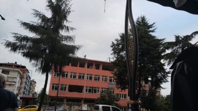 Fethi Karadeniz &nbsp; RTEÜ Ardeşen Yerleşkesi’nde kullanılmayan binaların yıkımına başlanması,