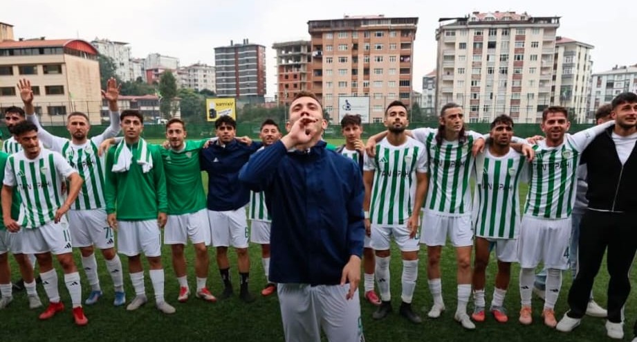 Fethi KARADENİZ Eski Futbol Hakemi ve Gözlemcisi &nbsp; Futbolda bazı