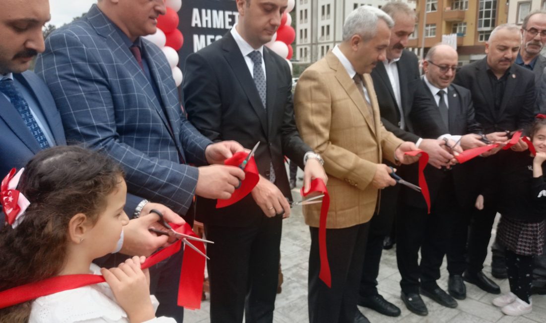 Vali İhsan Selim Baydaş, merhum Başbakanımız ve hemşehrimiz Ahmet Mesut