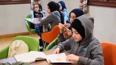 Rize Kültür ve Sanat Merkezi bünyesindeki Kitap Kafe, okuma kültürünü